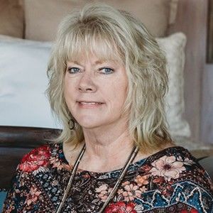 Meet your Posher, Janna